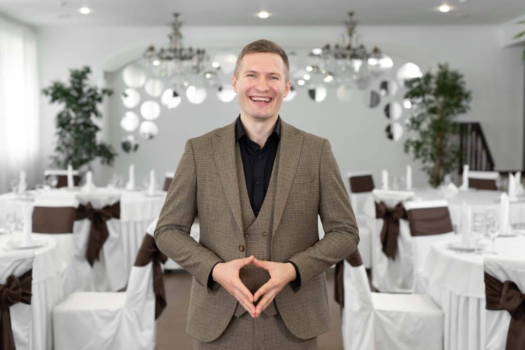 Wedding Venue Ads: The 3 Types + Best Platforms for Consistent Inquiries 4